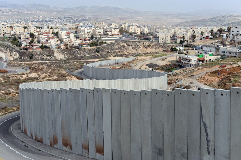 Il muro israeliano dell'apartheid rovina la vita ai Palestinesi | Infopal