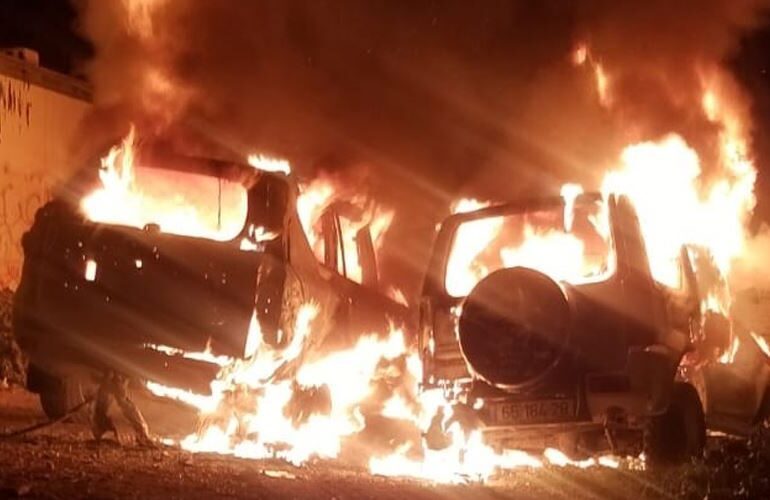 Coloni incendiano auto di autoctoni gerosolimitani, e le IOF se la prendono con le vittime
