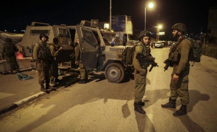 Scontri armati tra combattenti della resistenza e IOF a Nablus