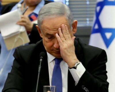 La Knesset approva una legge che “immunizza” Netanyahu dalle accuse di corruzione