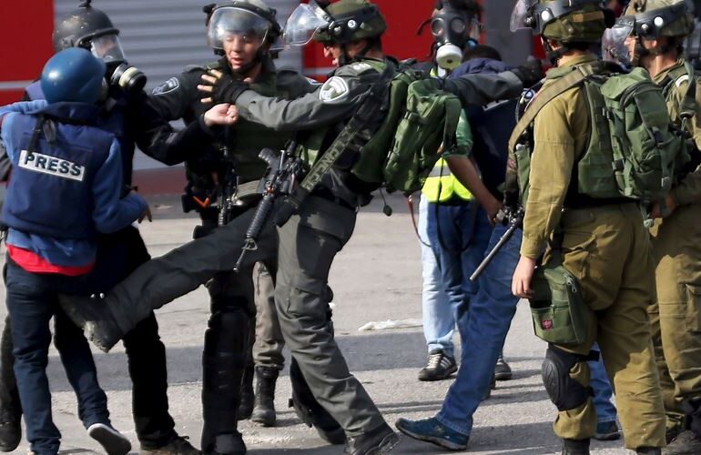 JSC: Israele ha eseguito 53 attacchi contro giornalisti palestinesi