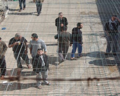 Club Prigionieri: 100 arresti nel campo di Aqabat Jaber dall’inizio di quest’anno