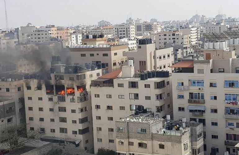 Continuano i bombardamenti israeliani contro la Striscia di Gaza: 2 morti e diversi feriti. Il bilancio attuale è di 33 vittime e 106 feriti