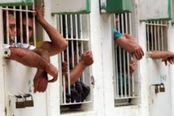 Servizio carcerario israeliano minaccia di punire i detenuti amministrativi se dovessero entrare in sciopero della fame