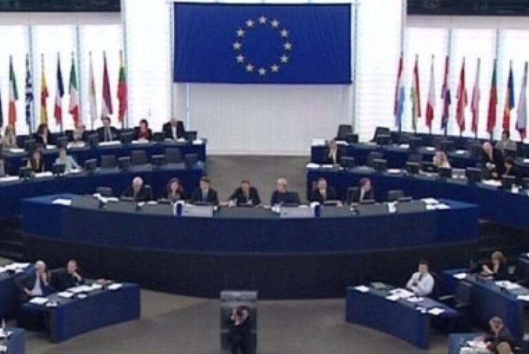 Il Parlamento europeo chiede la fine degli insediamenti israeliani nei Territori occupati
