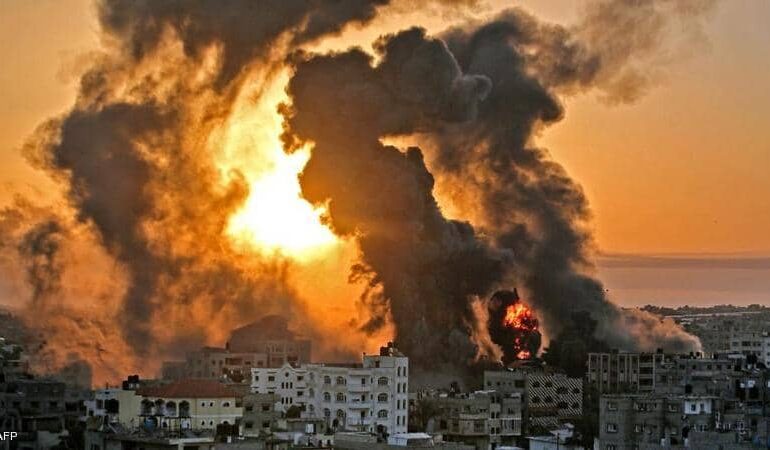 Genocidio israeliano-USA a Gaza: bombardate a tappeto tutte le aree della Striscia assediata. Bilancio: 8.525 morti, tra cui 3.542 bambini