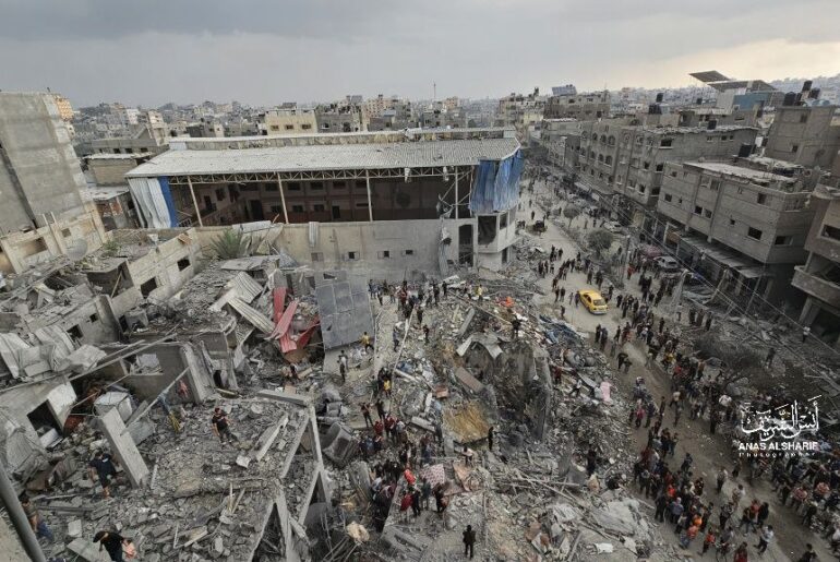 39° giorno di genocidio israelo-occidentale a Gaza: continuano i bombardamenti israeliani. Bilancio attuale: 11.240 morti (8.000 bambini e donne) e più di 29.000 feriti