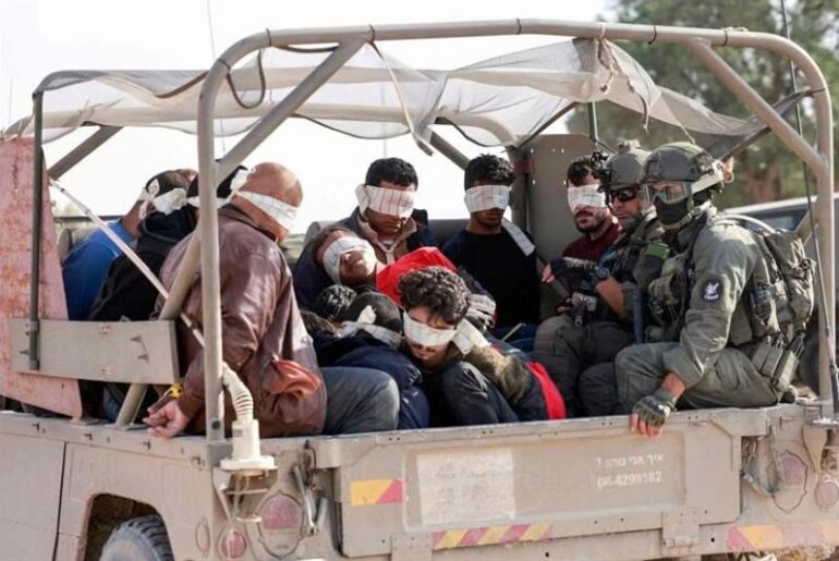 20 anni dopo: Israele rievoca le tattiche di tortura di Abu Ghraib contro i detenuti gazawi